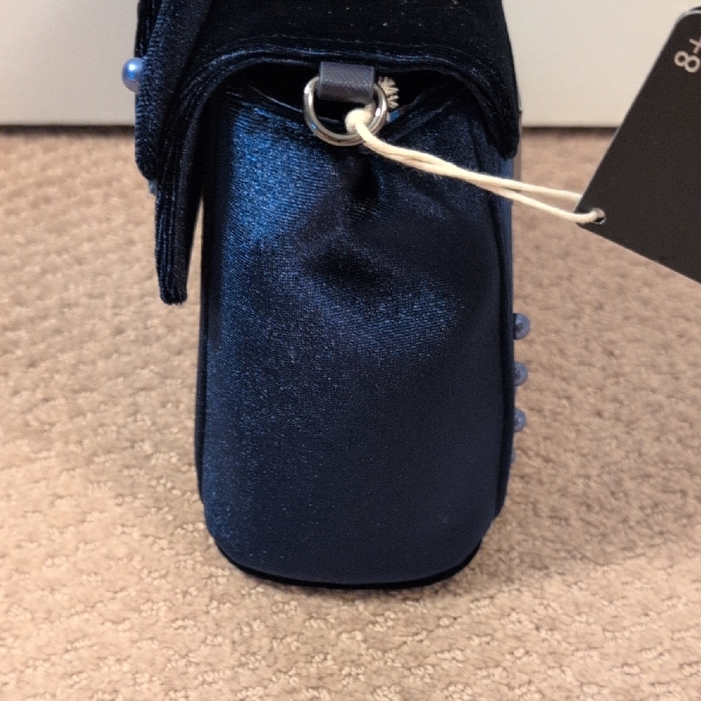 Loungefly Blue Minnie Mouse Velvet Crossbody Pearls Bag (Wallet Also In Closet) - Picture 7 of 12